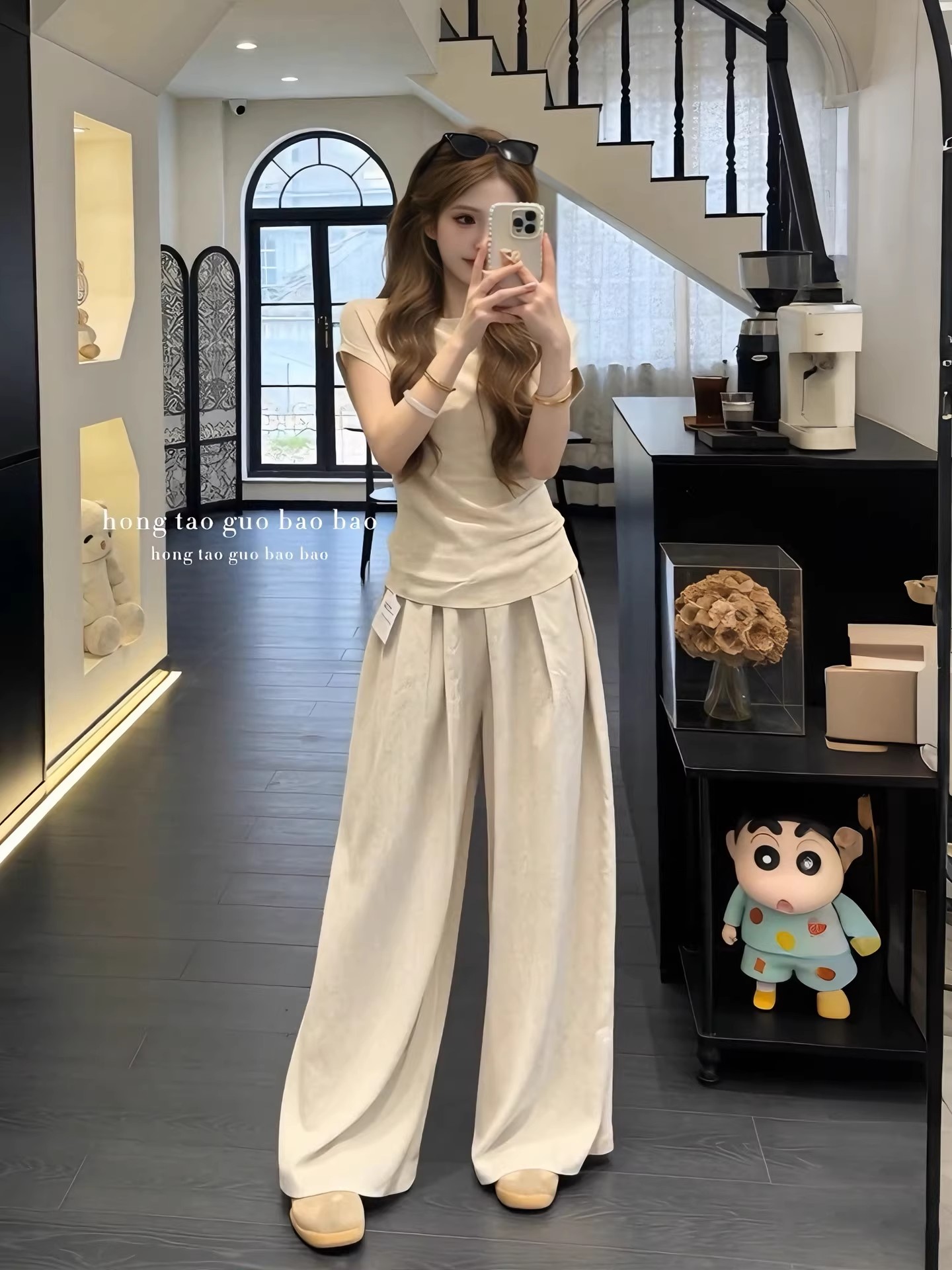 초여름 코디 전체 집합 한 부서 착용 가져 가라. 품격 디자인 센스 반팔 티셔츠 맨위 루즈핏 캐주얼 바지 투피스 세트
