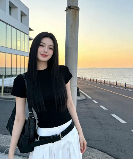 아메리칸 레트로 패치워크 검정색 반팔 티셔츠 여성 여름 몸매 가꾸기 슬림해 보이는 디자인 센스 다용도 느긋한 캐주얼 맨위