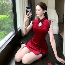 批发实拍新中式旗袍红色丝绒拼花边性感短款百搭开叉包臀连衣裙