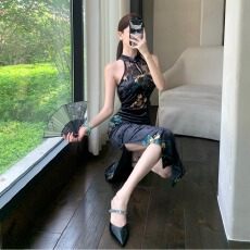 批发新中式<b class='q'>改良</b><b class='q'>旗袍</b>百搭无袖丝绒印花拼接蕾丝修身显瘦连衣裙