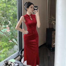 批发实拍改良旗袍新中式国风丝绒烫钻性感无袖中长款开叉<b class='q'>包臀</b>连衣裙