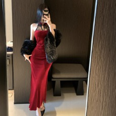 批发实拍新中式改良旗袍性感无袖<b class='q'>丝绒</b>红色拼接蕾丝收腰显瘦<b class='q'>连衣裙</b>