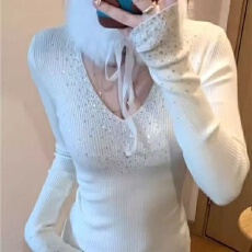 批发重工烫钻V领羊毛针织衫女秋冬法式绝美高级感修身内搭打底衫上衣