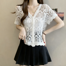 批发2026夏装新款法式镂空时尚百搭洋气外搭v领小<b class='q'>开衫</b>上衣钩花蕾丝衫