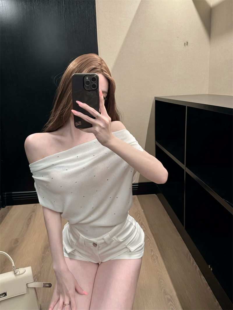 여름 새로운 부드러운 바람 레이스 레이스 라운드 넥 반팔 니트 스웨터 여성 몸매 가꾸기 품격 연령 감소 티셔츠 맨위 여성