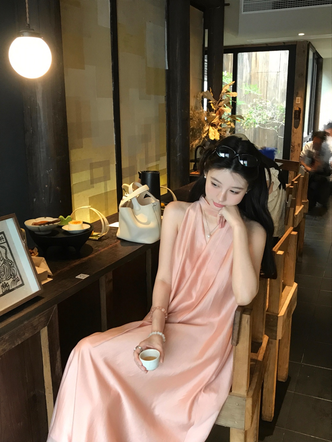 휴가 바람 행침 목 백리스 여성 드레스 2026 여름 새로운 루즈핏 슬림해 보이는 민소매 우아한 롱 스커트