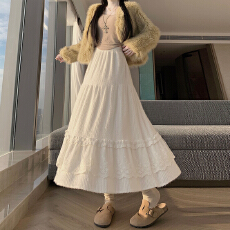 批发实拍 <b class='q'>秋</b>冬蕾丝拼接蛋糕半身裙女2025新款温柔风超仙a字蛋糕长裙