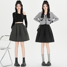 批发实拍2025秋冬波点毛呢半身裙女新款<b class='q'>高腰</b>a字百搭花苞蓬蓬短裙