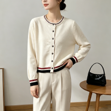 批发2026秋季<b class='q'>针织</b><b class='q'>开衫</b>女外套<b class='q'>圆领</b>外搭毛衣上衣撞色秋季加厚毛线外套