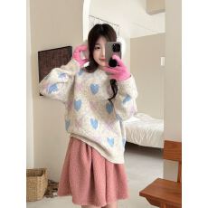 批发实拍#韩国<b class='q'>东大门</b><b class='q'>代购</b>2025冬季爱心格纹圆领套头毛衣