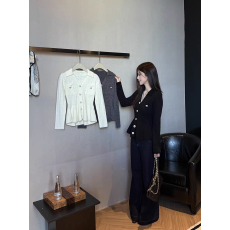 批发超好看鱼尾裙摆针织开衫V领毛衣女秋冬短款修身显瘦气质外套上衣