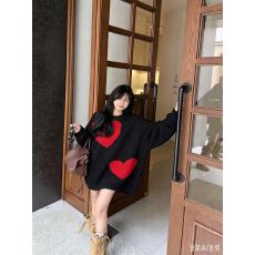 撞色爱心针织衫女秋冬新款韩系宽松慵懒风个性时尚套头毛衣
