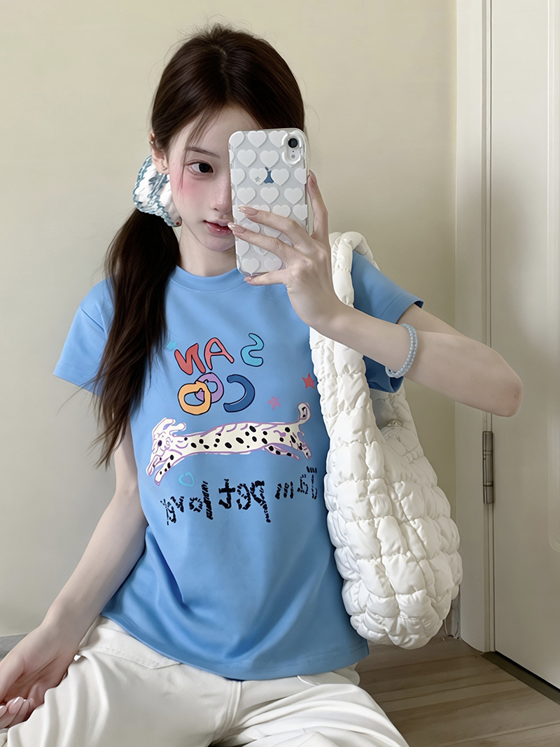 실사 정가 파란색 프린트 닥스 훈트 반팔 티셔츠 여성 여름 한 부서 캐주얼 긍정적 인 어깨 슬림해 보이는 맨위