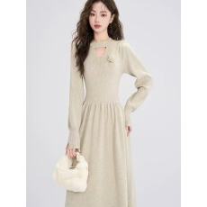 批发新款配大衣赫本风长袖<b class='q'>连衣裙</b>秋冬收腰显瘦内搭打底过膝针织长裙