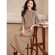 批发针织毛衣<b class='q'>连衣裙</b>两件套女2025秋冬新款高级感显瘦内搭打底套装裙子