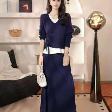 批发小香风套装<b class='q'>连衣裙</b>2025新款春秋今年流行爆款气质减龄高级感两件套