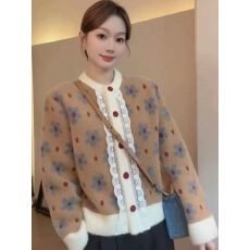 批发温柔风复古<b class='q'>蕾丝</b>拼接圆领针织开衫女秋冬季新款洋气小香风短款外套