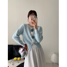 批发自留款推荐粉色<b class='q'>立体</b><b class='q'>花朵</b>长袖仿水貂开衫女秋冬新款温柔风甜美<b class='q'>上衣</b>