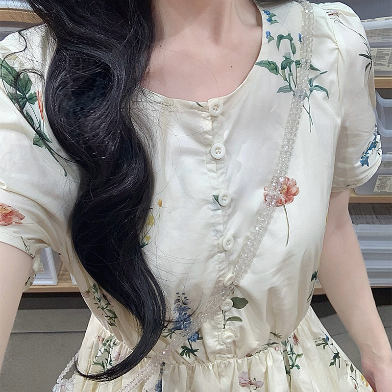 실사 살구 색상 꽃무늬 라운드 넥 반팔 드레스 전원 휴가 바람 허리 수축 슬림해 보이는 품격 중간 길이 스커트