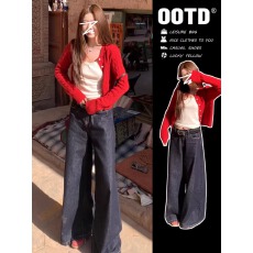 批发复古巨显白红色长袖针织<b class='q'>开衫</b>女秋季新款设计感超好看绝美上衣