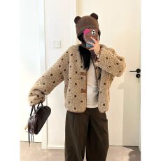 批发2025秋冬<b class='q'>新款</b>牛角扣加厚保暖人造毛外套女超好看女生舒适甜美上衣