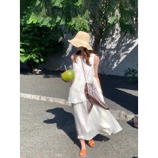 批发度假风立体花朵<b class='q'>背心</b>连衣裙女春季2026宽松减龄褶皱大摆长裙休闲款