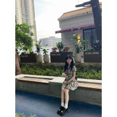 批发今年流行爆款学院风A字短<b class='q'>裙</b>撞色泡泡袖V领格子<b class='q'>裙</b>收腰显身材连衣<b class='q'>裙</b>