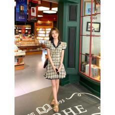 批发2026新款小个子连衣<b class='q'>裙</b>子女装夏季小众设计感短<b class='q'>裙</b>学院风格子公主<b class='q'>裙</b>