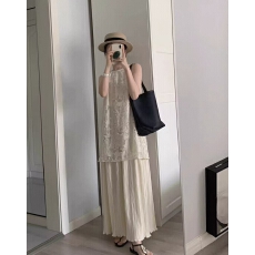 批发2026新款提花无袖连衣裙名媛气质高端高级感超好看连衣裙圆领<b class='q'>长裙</b>