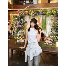 批发2026休闲风超好看<b class='q'>荷叶边</b>蓝色短裙圆领设计套头纯色春夏款A字短裙