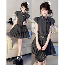 批发法式富家千金风灰色<b class='q'>波点</b><b class='q'>连衣裙</b>子女夏季2026新款巨好看miu系穿搭