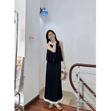 批发赫本风无袖上衣精致常规款女夏季套装2026新品圆领两件套中长裙子