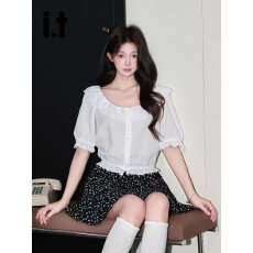 批发法式白色蕾丝花边短袖衬衫女春季气质宽松衬衣百搭设计感短款上衣