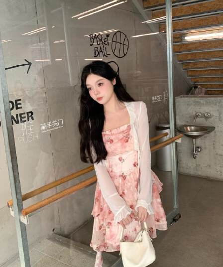 프랑스식 첫사랑 작은 날다 소매 화이트 드레스 아이들 여름 새로운 인기 작은 키 허리 수축 프릴 미니 스커트