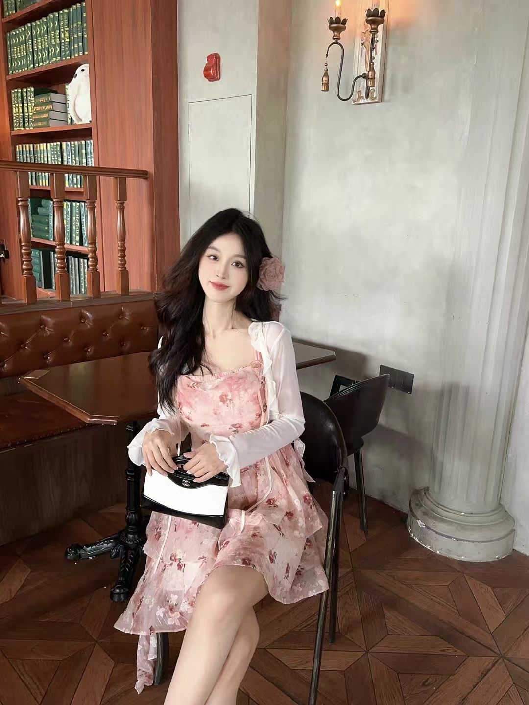 프랑스식 첫사랑 작은 날다 소매 화이트 드레스 아이들 여름 새로운 인기 작은 키 허리 수축 프릴 미니 스커트
