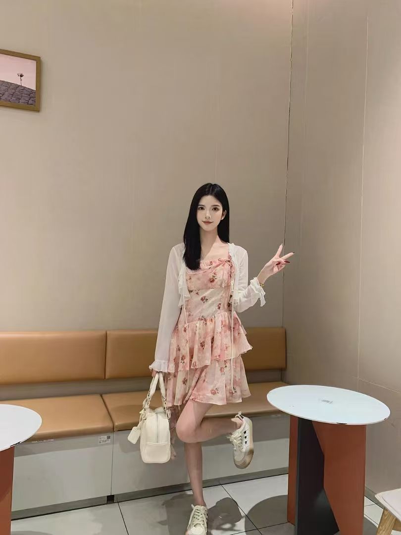 프랑스식 첫사랑 작은 날다 소매 화이트 드레스 아이들 여름 새로운 인기 작은 키 허리 수축 프릴 미니 스커트