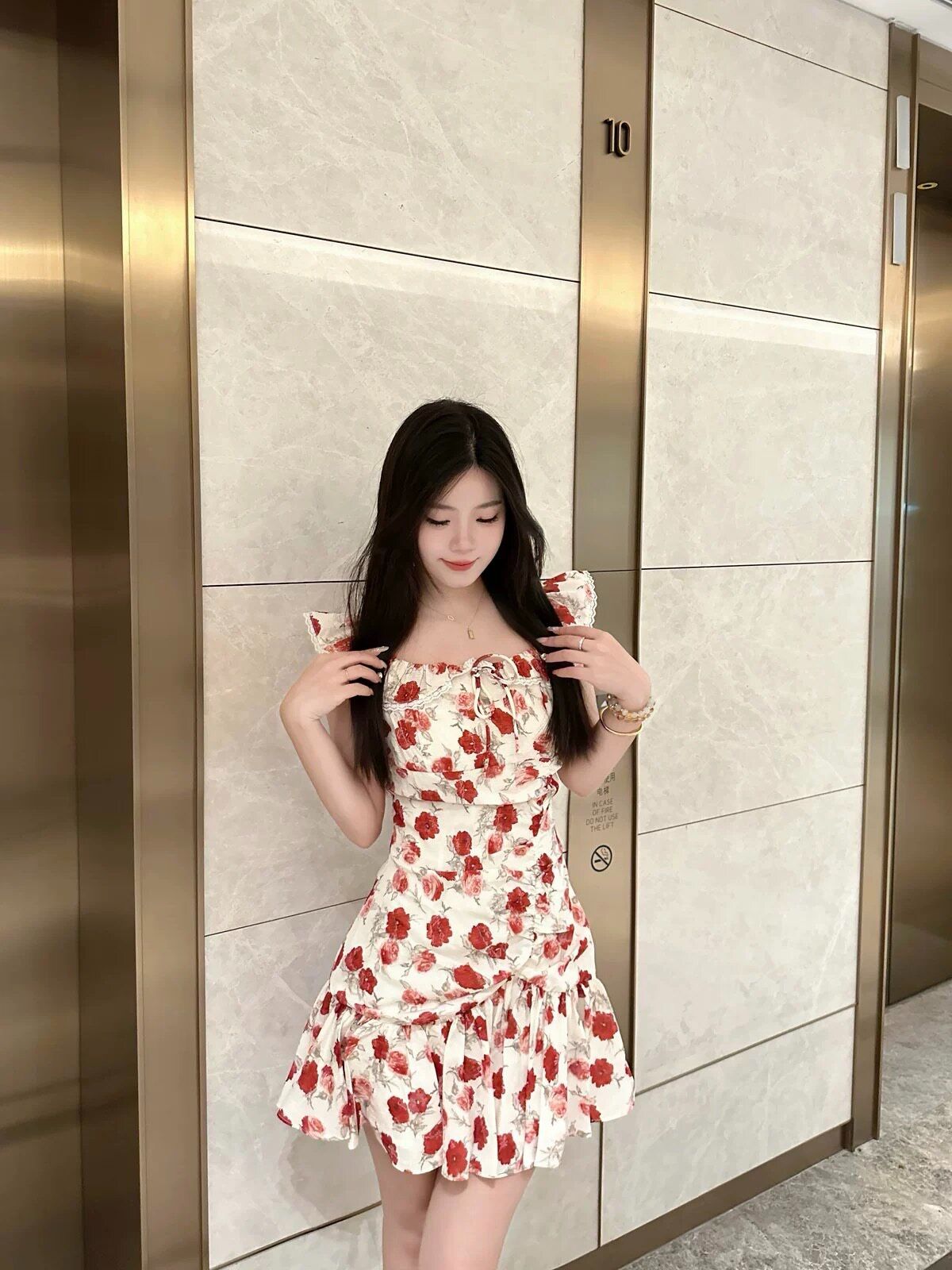 프랑스식 휴가 바람 작은 날다 소매 꽃무늬 여성 드레스 여름 작은 키 허리 수축 슬림해 보이는 해변 해변가 민소매 치마