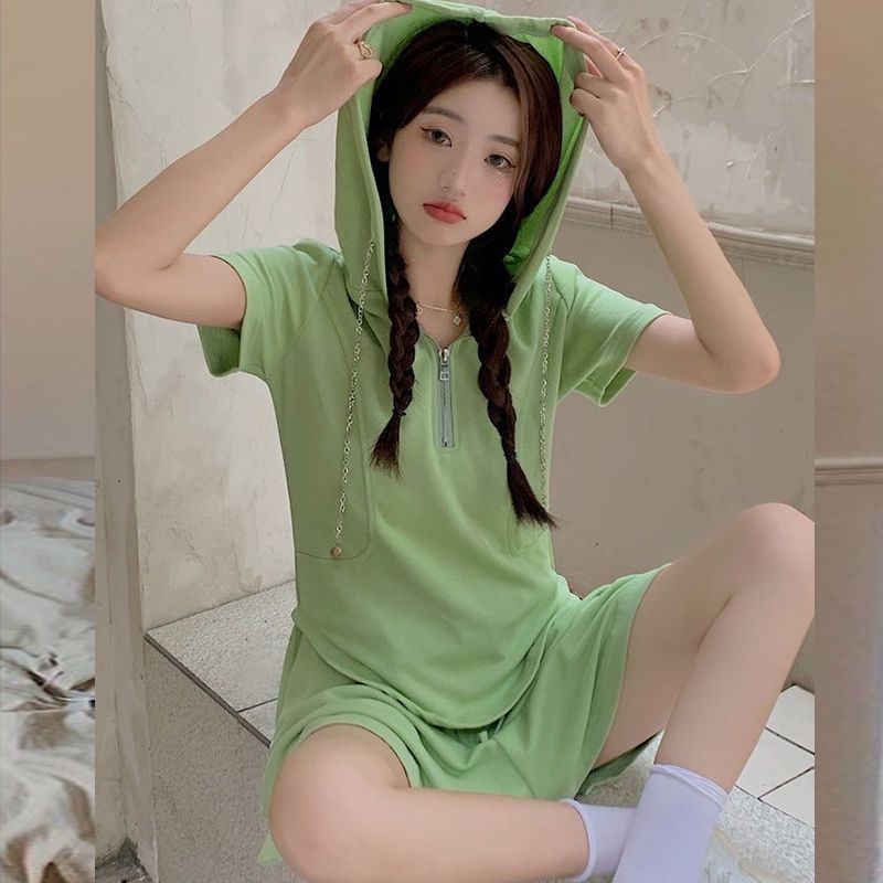 2026 새로운 빅 사이즈 여성 의류 여름 코디 전체 집합 슬림해 보이는 표지 고기 반팔 반바지 투피스 슈트 837