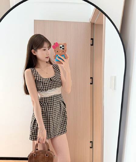 프랑스식 레트로 체크무늬 베이비 칼라 민소매 드레스 아이들 여름 작은 키 레이스 허리 수축 슬림해 보이는 조끼 미니 스커트