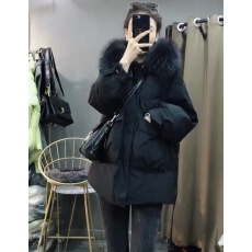 批发<b class='q'>欧洲</b>站2022冬装新款时尚保暖羽绒服女大狐狸毛领宽松加厚羽绒外套