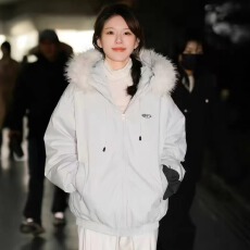 批发<b class='q'>明星</b><b class='q'>同款</b>大毛领派克羽绒棉服女2025新款冬季保暖加厚工装棉袄外套