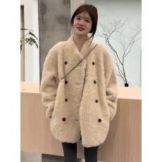 批发高级感羊羔毛外套女秋冬季2025款韩版气质轻奢加厚<b class='q'>中长款</b>皮毛一体