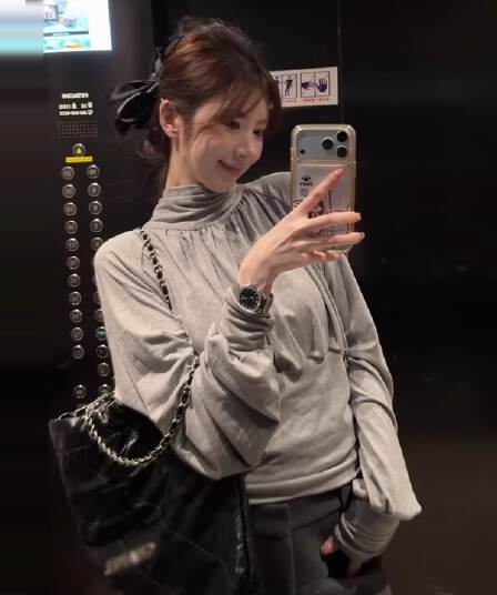 뒤에 나비 매듭 회색 디자인 센스 긴팔 티셔츠 맨위 여성 봄 작은 대중 Chic 주름 허리 수축 기본 셔츠
