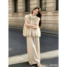 批发夫人不爱荔枝皮狐狸毛<b class='q'>皮草</b>马甲<b class='q'>短款</b>外套女背心显瘦小个子反季节清