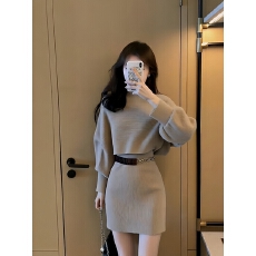 批发轻奢时尚设计感秋冬季针织<b class='q'>连衣裙</b>衣裙两件套法式<b class='q'>气质</b>百搭显套装女