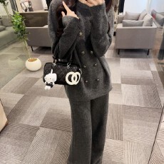 批发欧式慵懒休闲风<b class='q'>套装</b>2025年秋冬新款老钱<b class='q'>名媛</b>风针织两件套气质大方