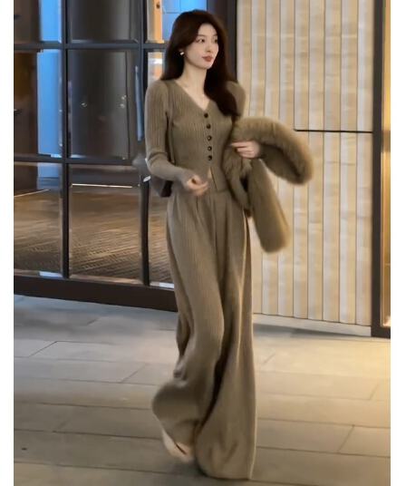 숙녀 명문 여성 바람 몸매 가꾸기 슬림해 보이는 착용 가져 가라. 일상 세트 봄 새로운 니트 오픈 가디건 와이드 레그 팬츠 투피스 세트