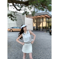 批发老钱风炸街背心女polo领无袖上衣<b class='q'>套装</b>夏季新款<b class='q'>休闲</b>半身短裙两件套