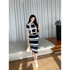 批发<b class='q'>韩国</b>女人味高智感航海风针织套装女蓝白条纹短袖上衣半身裙两件套