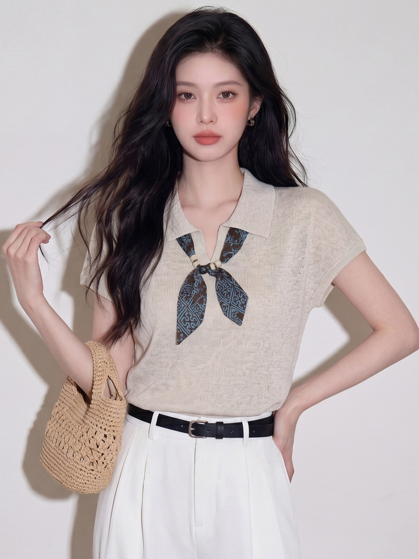 2026 여름 빛 요리 한 바람 스카프 장식 니트 스웨터 오트밀 색상 POLO 칼라 루즈핏 통기성 반팔 품격 맨위